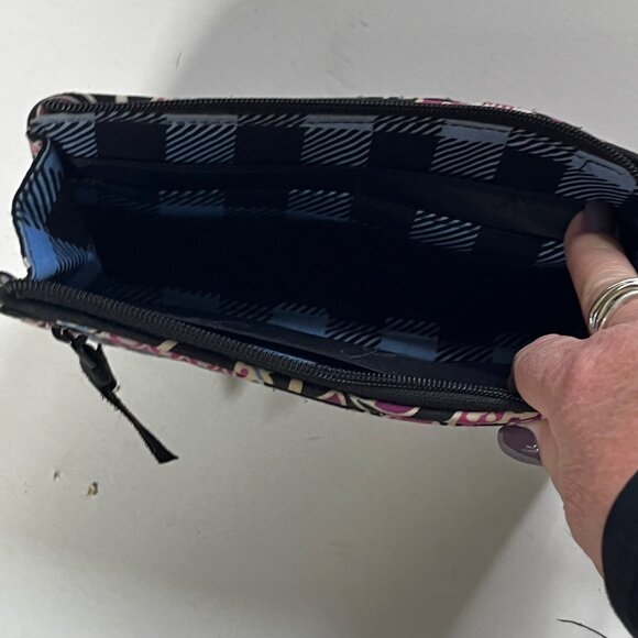 Vera Bradley Wristlet - Picture 4 of 4